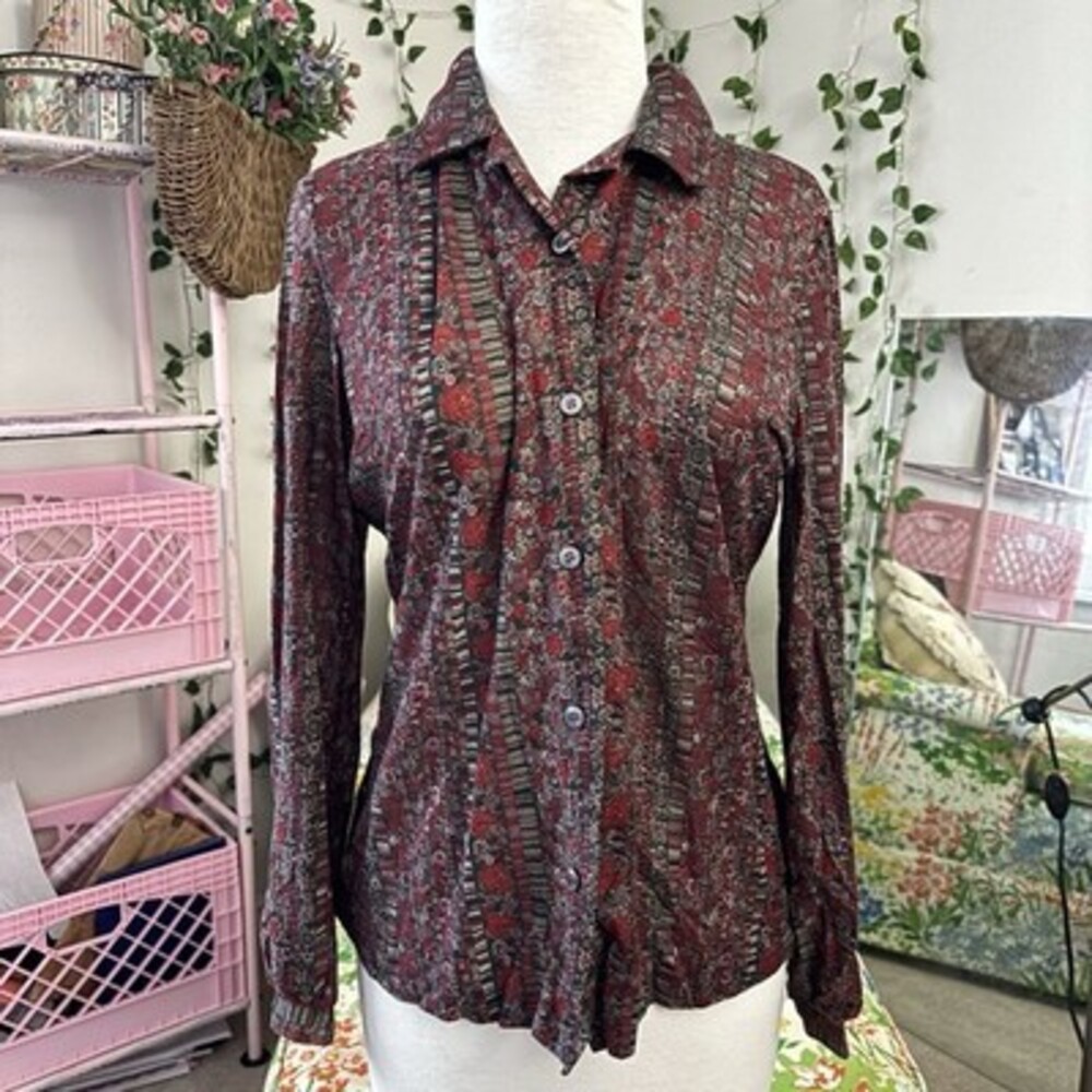 Vintage Lucky Tops Burgundy Floral Stripe Blouse | Fitted Button Front | 70s–80s